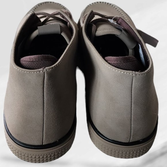NWT KENNETH COLE (11) MEN\'S SHORE CHUKKA BOOT/SHOE Size 11 NWT main image 5